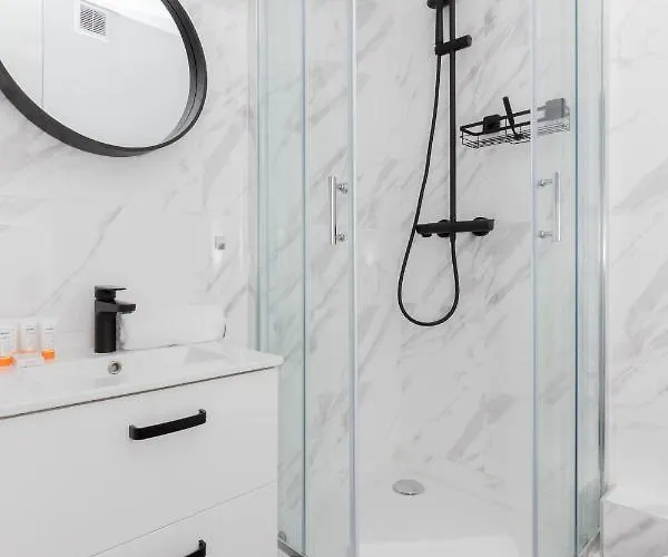 Family With Balcony Warszawska By Renters *